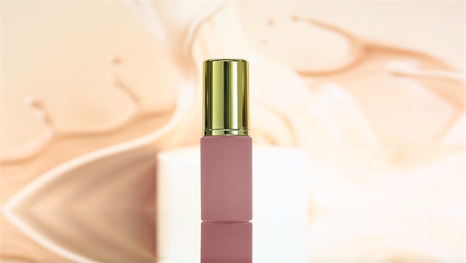 Pink Foundation Bottle Packaging